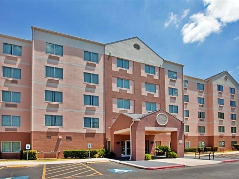 Fairfield Inn & Suites By Marriott San Antonio Airport/North Star Mall Exterior photo